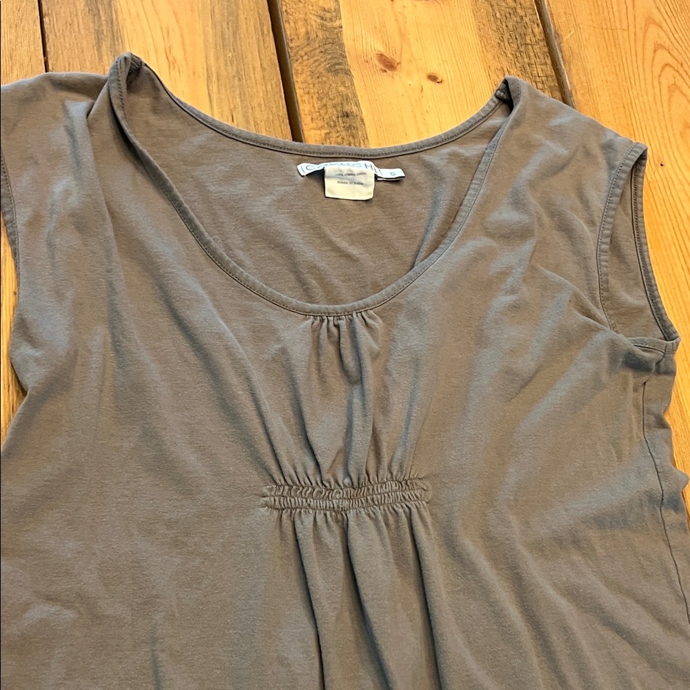 Gray Women’s Sleeveless Scoop Neck Sleep Top